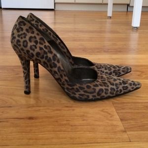 Leopard Stewart Weitzman heels!!