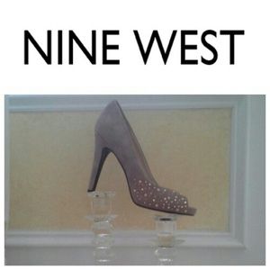 ?BRAND NEW?Nine we suede heels