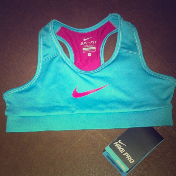 Nike dryfit sports bra
