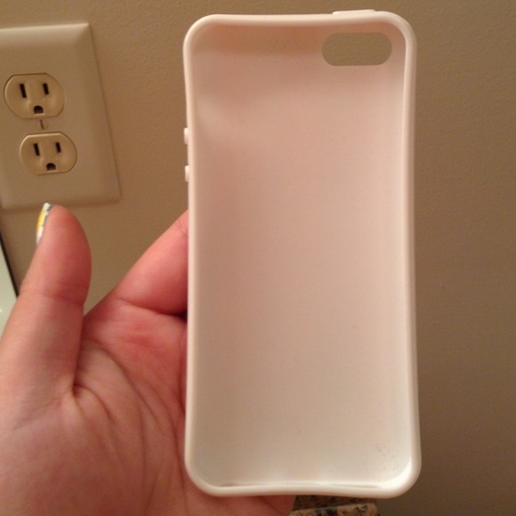 Bundled 💋 - Picture 3 of 4