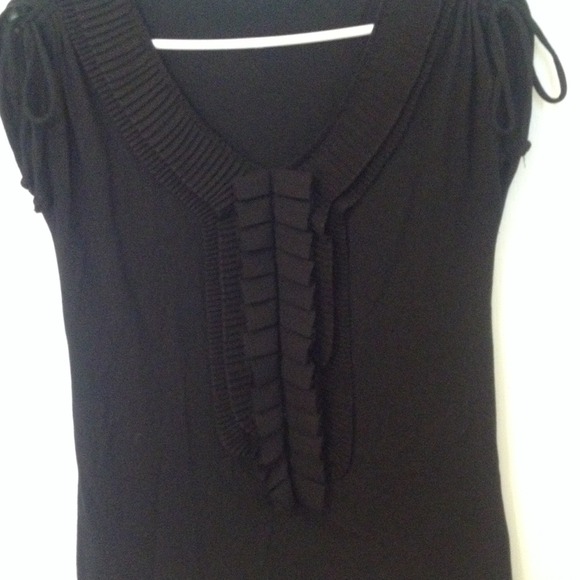 GAP Tops - GAP black short sleeve top!