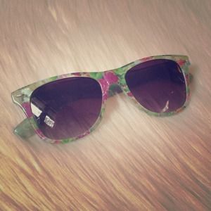 Colorful flower sunglasses 💢on hold