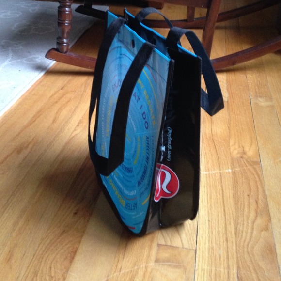 Lulu lemon Bag! - Picture 3 of 3