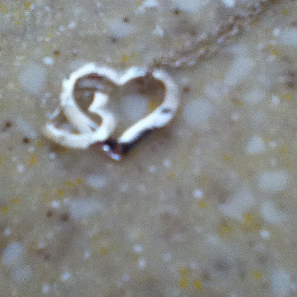 Sterling silver heart necklace - Picture 1 of 2