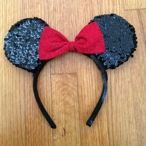 Sequin Minnie Mouse ears