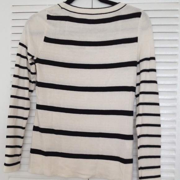 💕SOLD 💕 Loft Black and white striped sweater - Picture 4 of 4