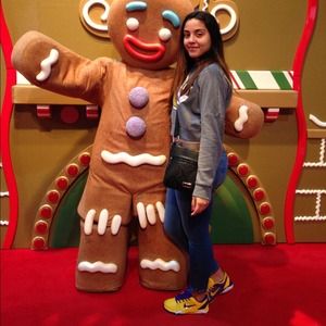 MEET YOUR SELLER/BUYER MAINLY BUYER