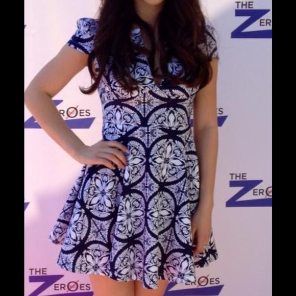 ⛔️SOLD⛔️Formal V-Neck Blue and White Dress