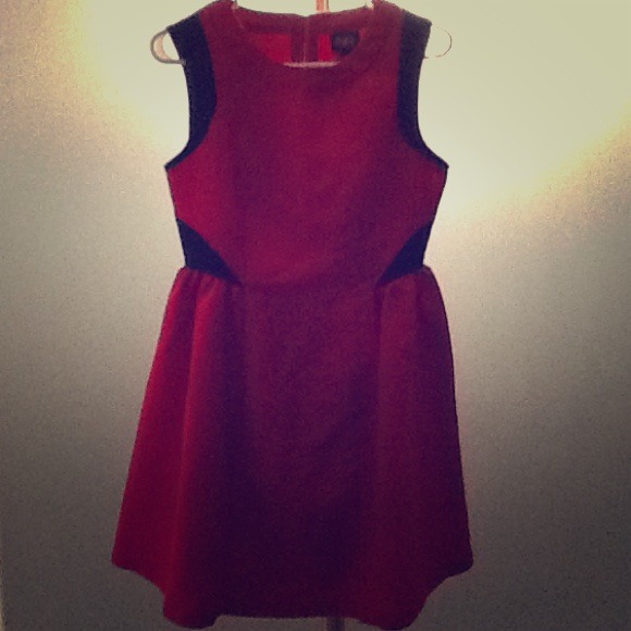 Beautiful and elegant dress - New