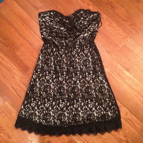 Strapless dress