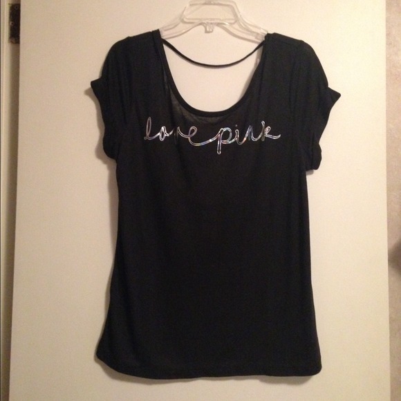 VS low-back tee