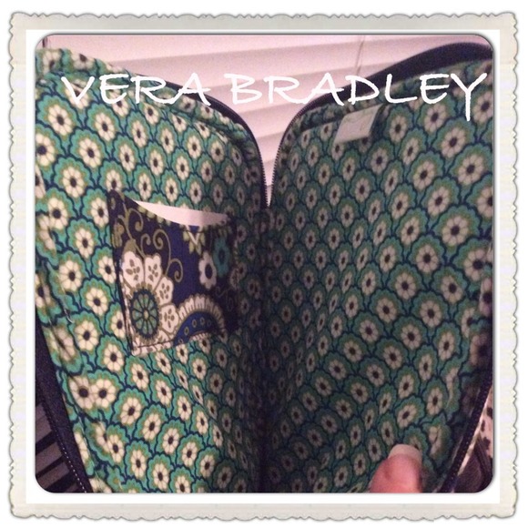 💋💯% Vera Bradley tablet sleeve - Picture 2 of 3