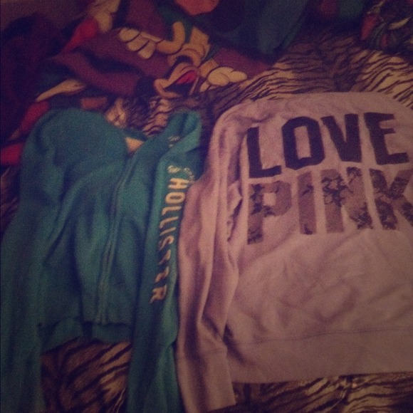 Hollister Hoodie