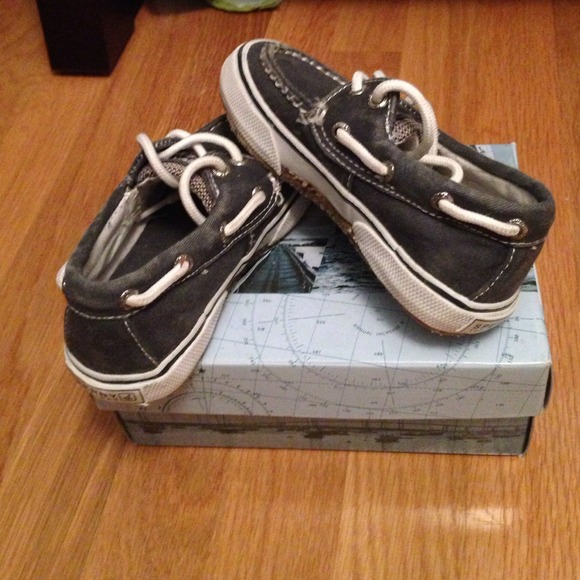 SOLD! Kids- Sperry top-sider - Picture 3 of 3