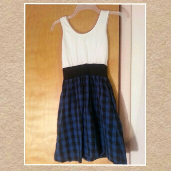 Plaid dress. size XS - Picture 2 of 4
