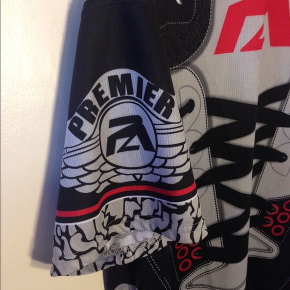 over sized sneaker - Picture 2 of 4