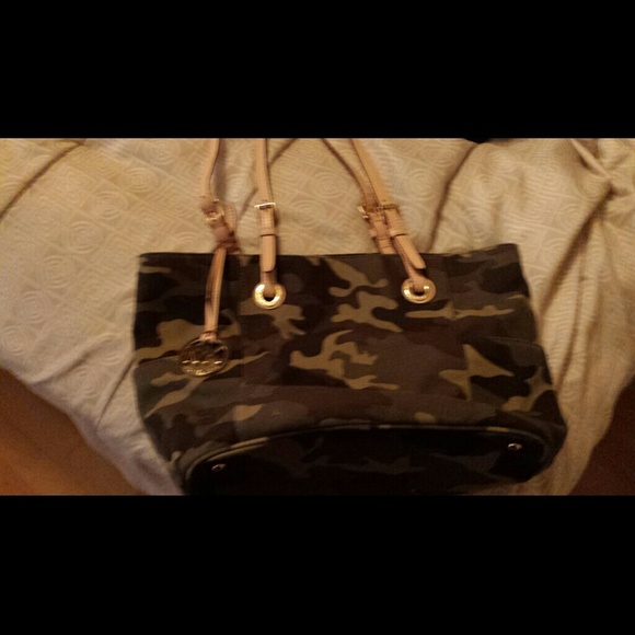 Michael Kors camp tote
