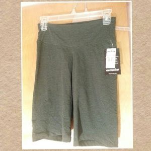 NWT Marika gray athletic Capri's