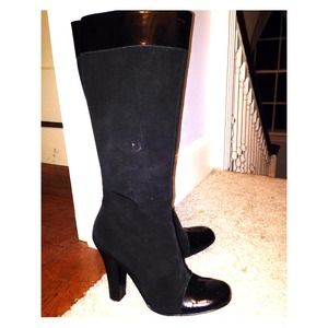 Black Tahari Boots