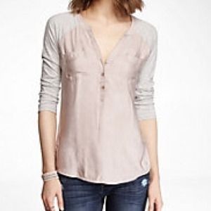 Express two-pocket Top