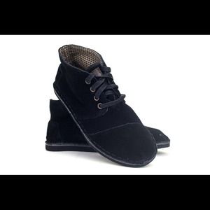NEW Toms Desert Botas Black Suede