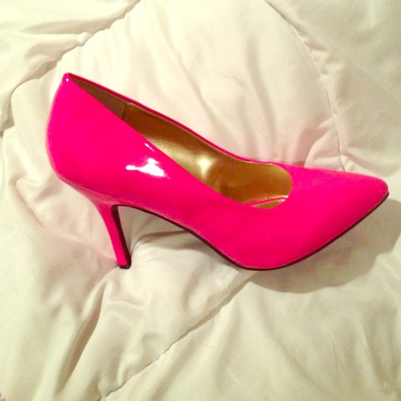 Shoes (heels)