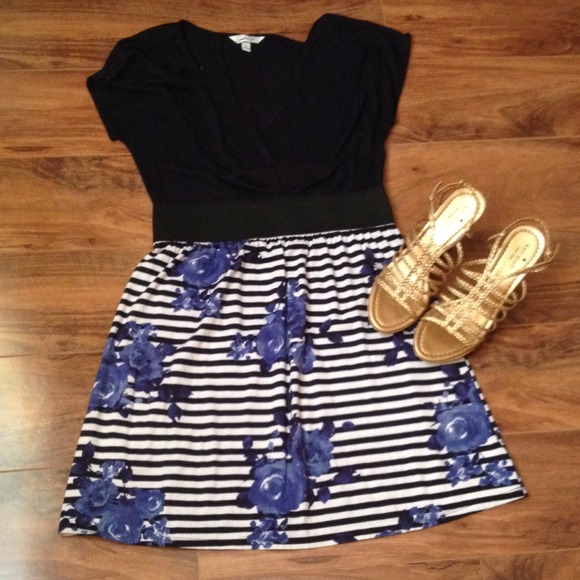 Speechless Dresses & Skirts - Navy babydoll dress w/floral skirt