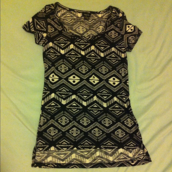 ❌Sold❌Black and white high low top!