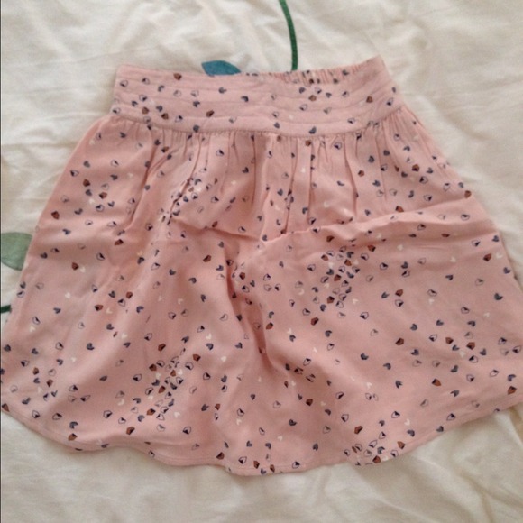 Sweater and skirt - Picture 1 of 2