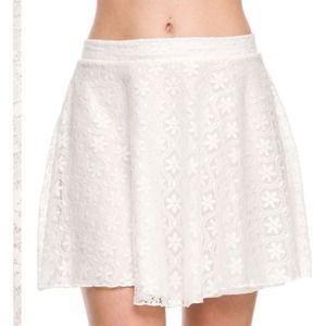 IVORY FLORAL LACE SKIRT