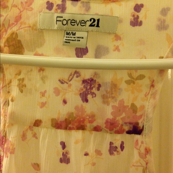 Pink blouse - Picture 3 of 3