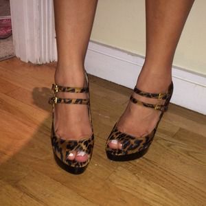 Guess Mary Jane peep toes