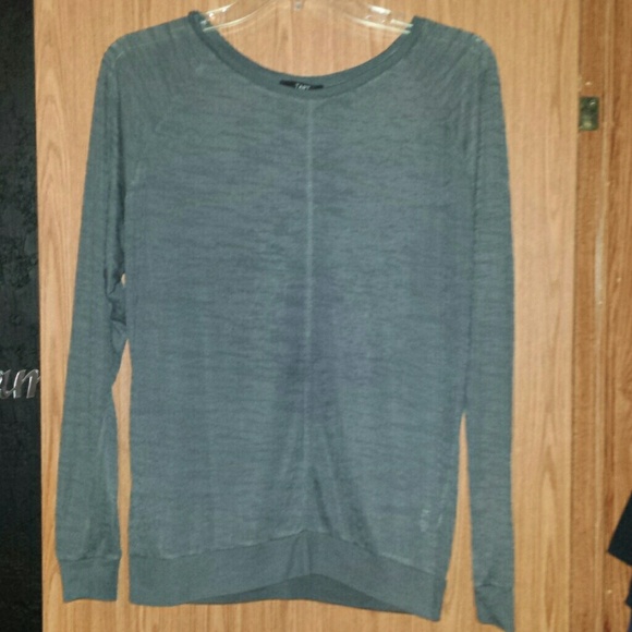 Sheer long sleeve - Picture 1 of 1