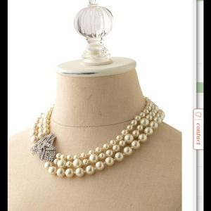 Stella n Dot DAISY PEARL NECKLACE
