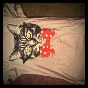 A very funny but casual kitty shirt