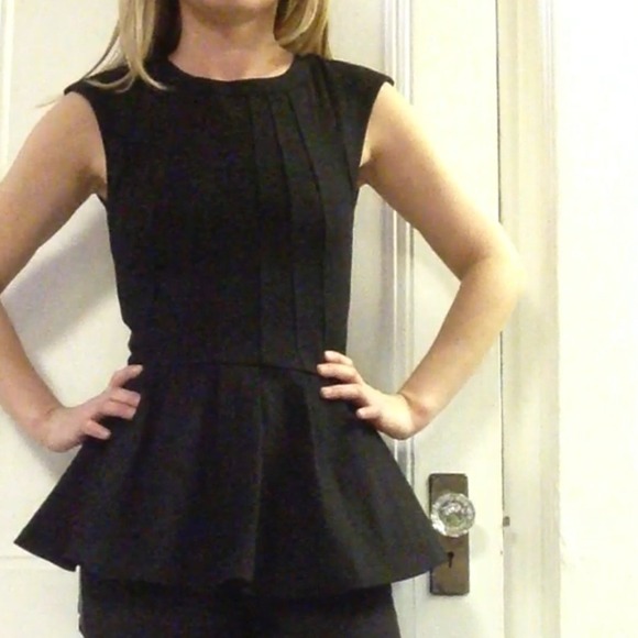 Black peplum with back cut out - Picture 2 of 3