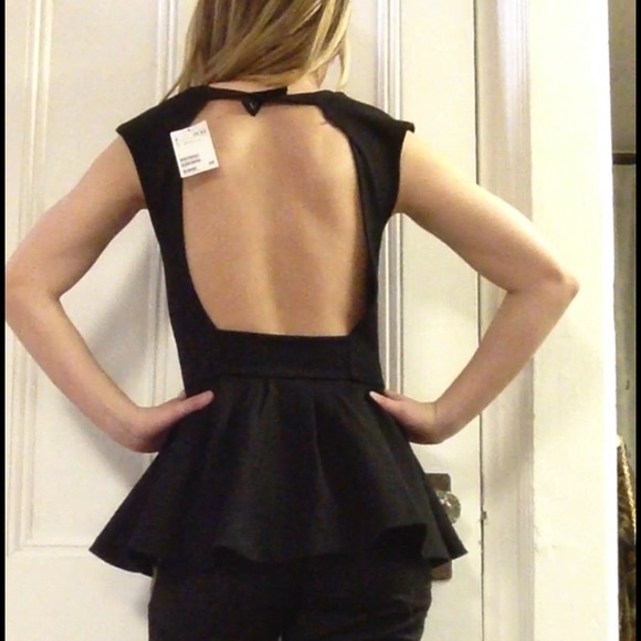 Black peplum with back cut out - Picture 3 of 3