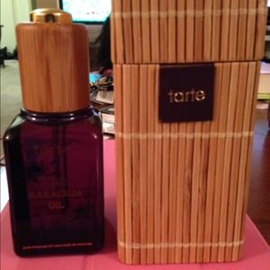 Tarte Maracuja oil