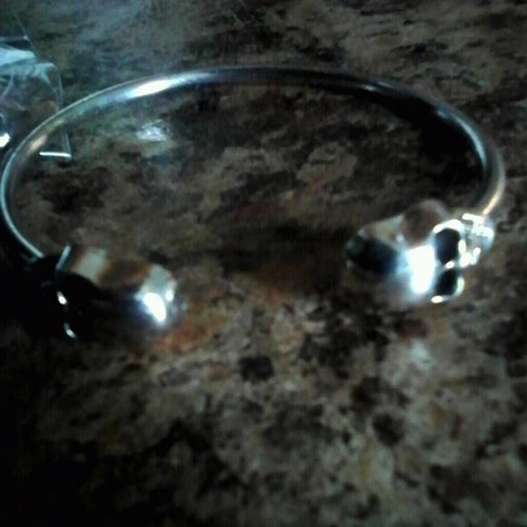 Brand New Antique Silver Bracelet - Picture 2 of 4