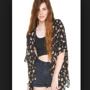 📍ON HOLD 📍Brandy Melville Kimono