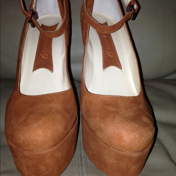 Boutique 9 suede platform shoe - Picture 2 of 4