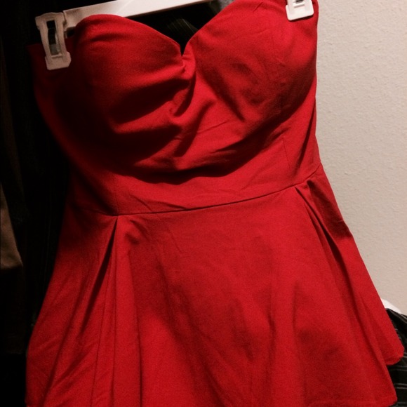 💢SOLD💢 peplum tube top