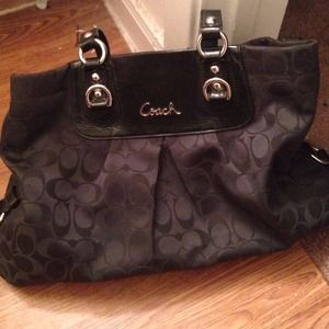 💯 authentic all black coach purse