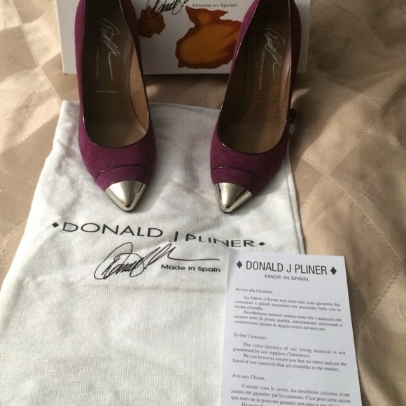Donald J. Pliner Shoes - Donald Pliner Cap toe pumps Donald J. Pliner Shoes - Donald Pliner Cap toe pumps