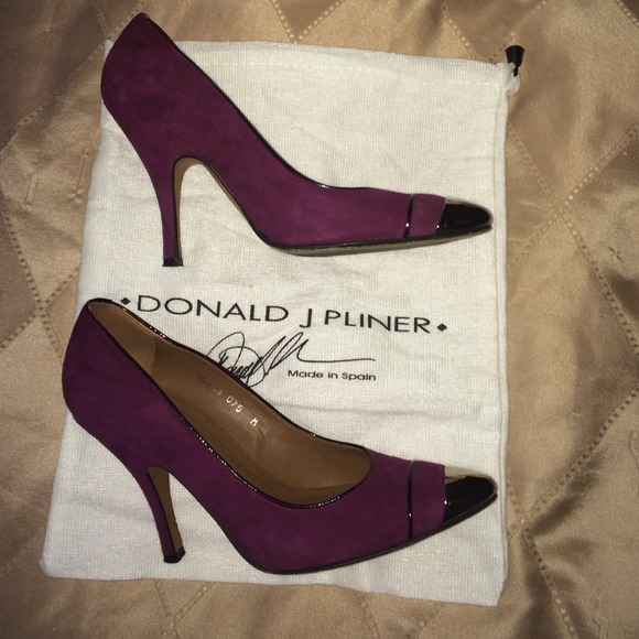 Donald J. Pliner Shoes - Donald Pliner Cap toe pumps Donald J. Pliner Shoes - Donald Pliner Cap toe pumps