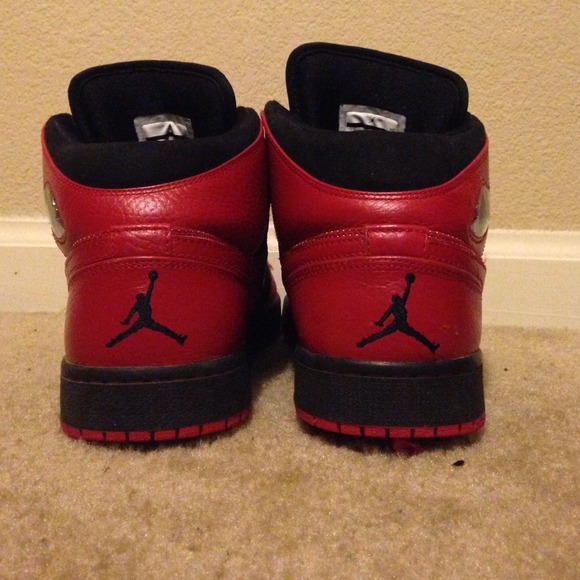 Jordan Retro 1 - Picture 4 of 4