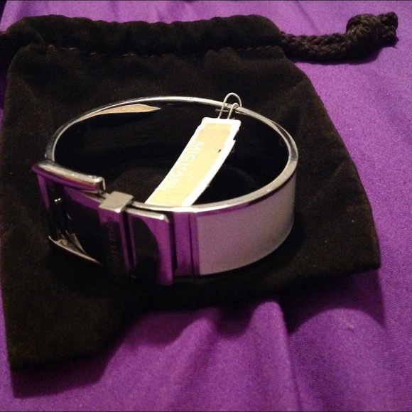 Michael kors belt bracelet - Picture 4 of 4
