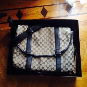 Brand new Gucci messenger bag