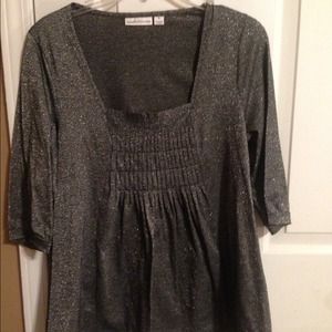 SOLD. Cute sparkly fitted tunic