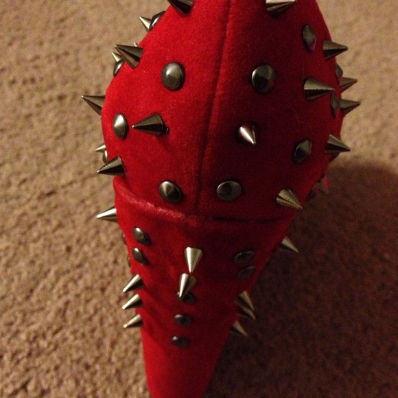 ❌❌❌SOLD❌❌❤RED HEELS❤ - Picture 3 of 4
